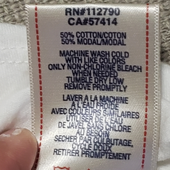 True Religion Woman's V  Neck Shirt Size Large - Picture 4 of 10